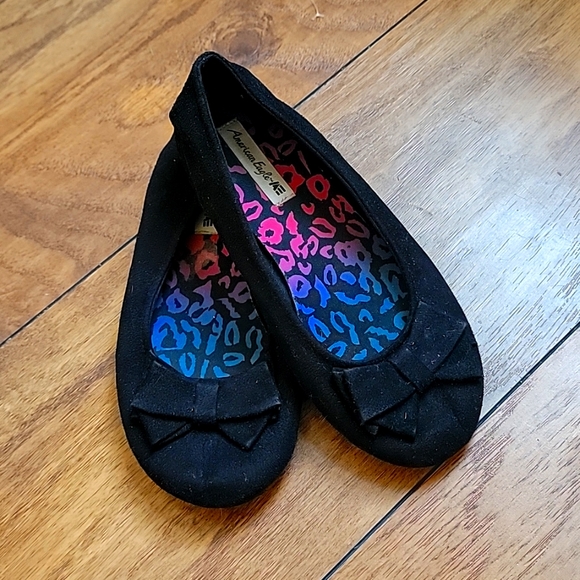 American Eagle By Payless Other - American eagle girls bow flat